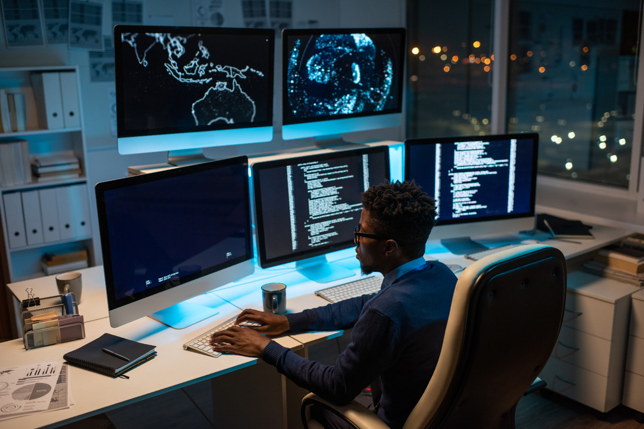 How to Become an IT Security Specialist in Four Steps